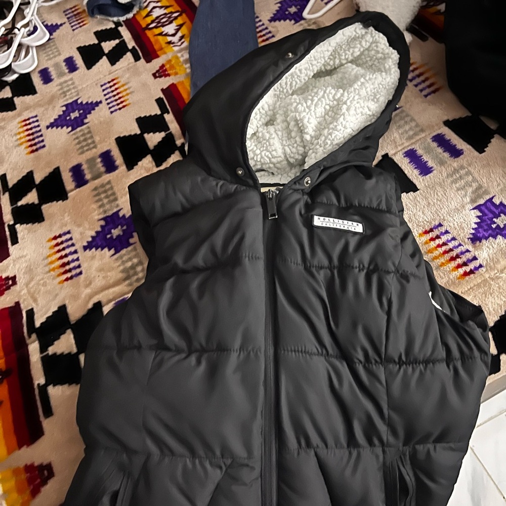 Hollister Black Puffer Jacket with Hood
